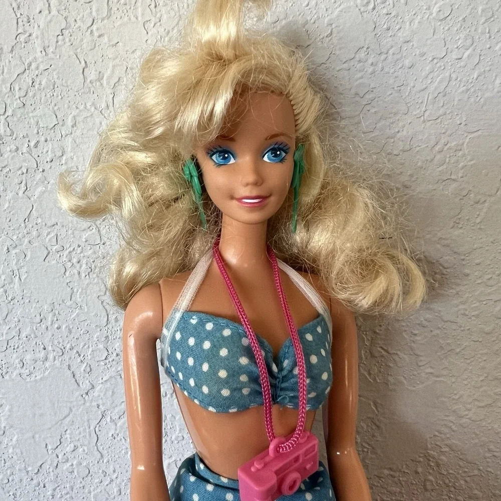 Vintage 1987 California Dream Barbie Outfit‎ Camera Earrings